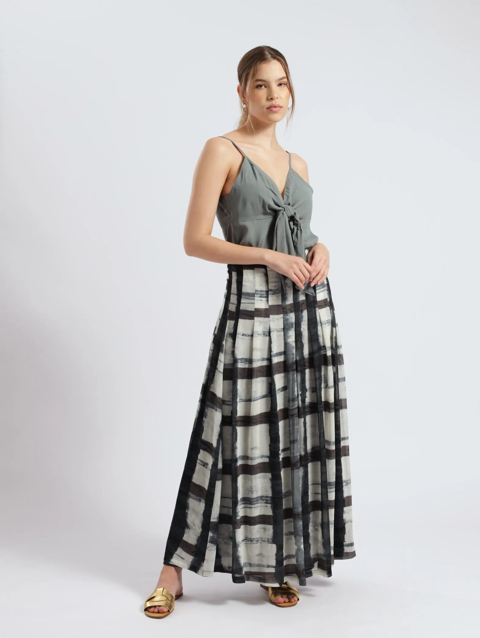 A-Line Maxi Pleated Detail Skirt