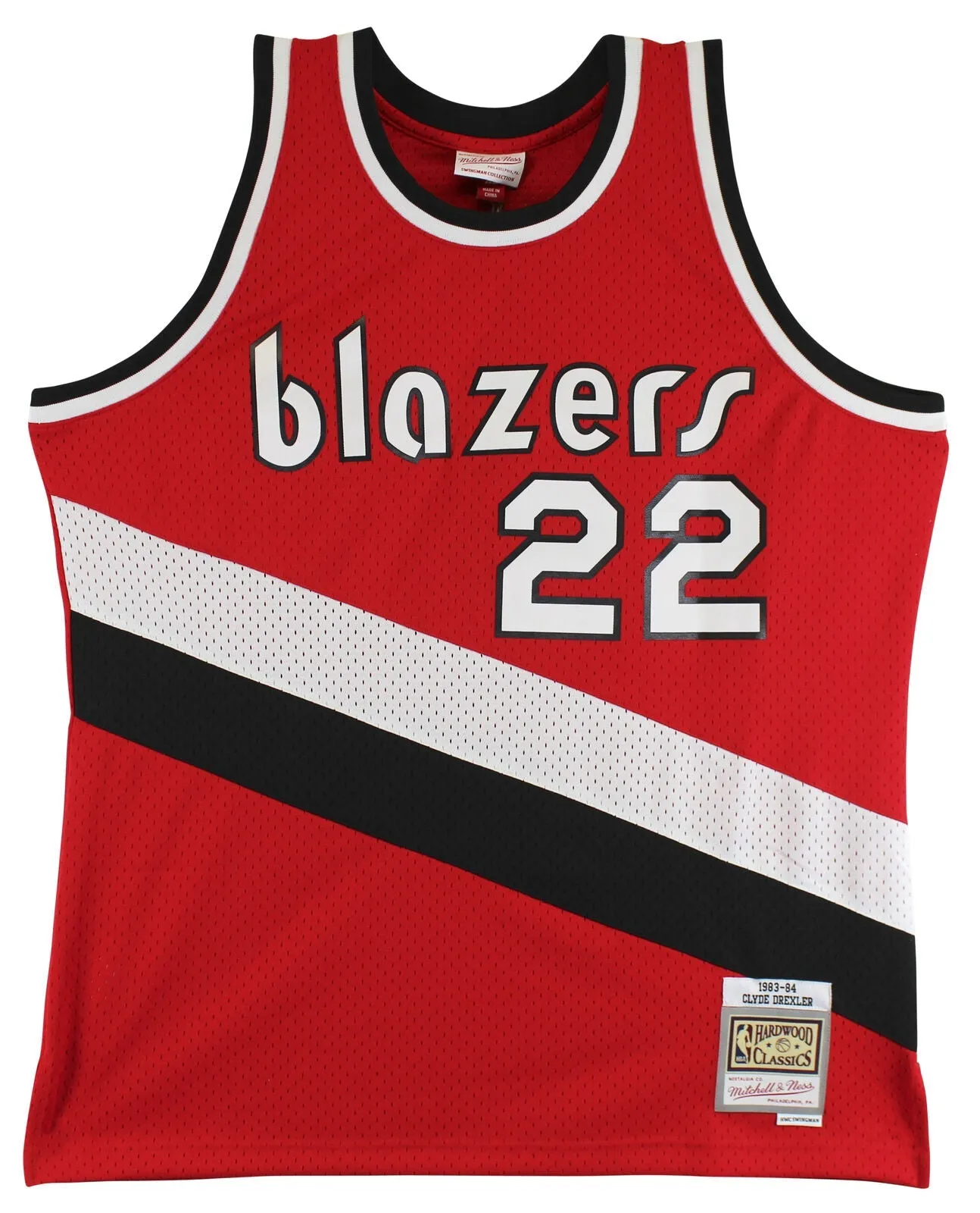 Blazers Clyde Drexler "HOF 04" Signed Red Mitchell & Ness Jersey BAS Witnessed