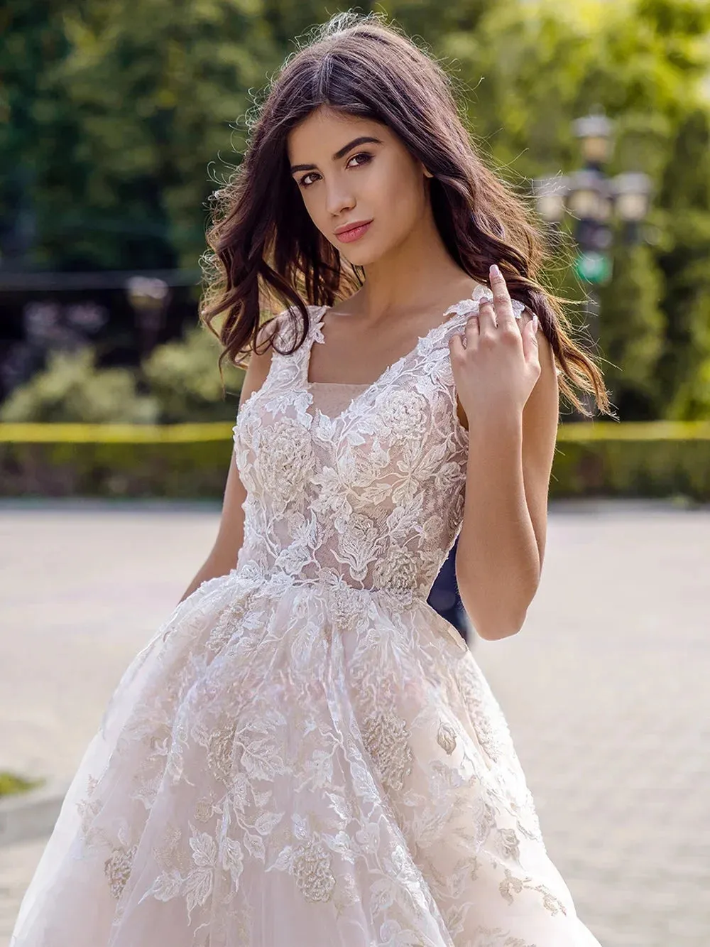 Exquisite Vestidos De Novia V Neck Sweep Train Open Back Lace Wedding Dresses Appliques Vestido De Noiva