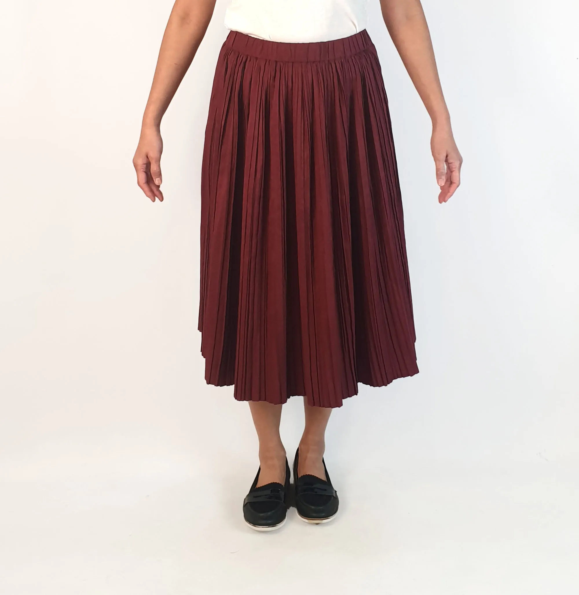 Gorman red pleated midi skirt size 10
