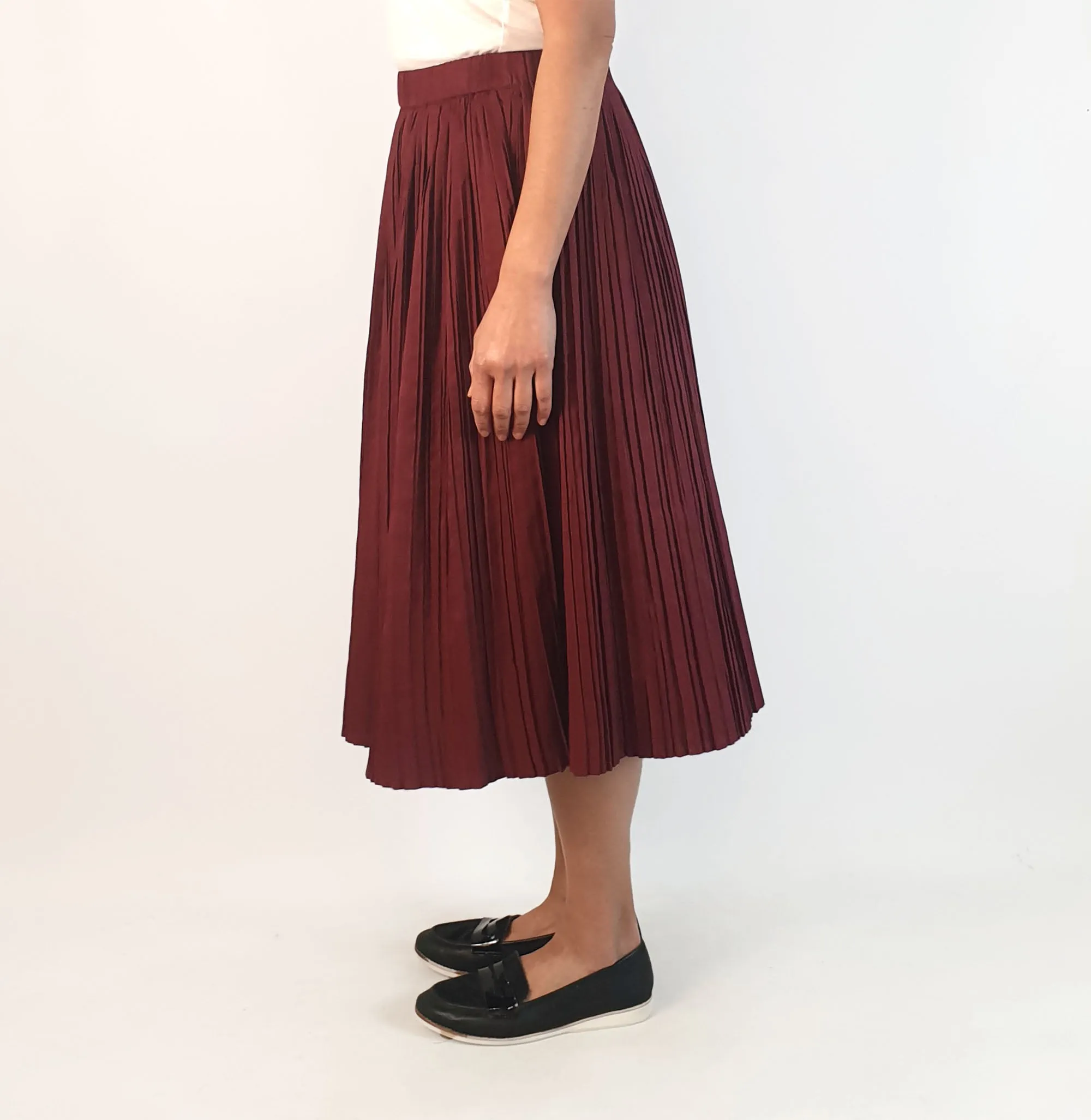 Gorman red pleated midi skirt size 10