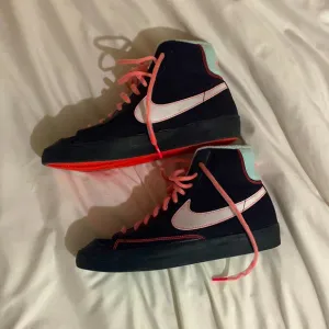 Nike Blazers Mid 77 Black Crimson Kids Size 6