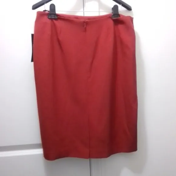 NWT Le Suit Orange two-piece suit