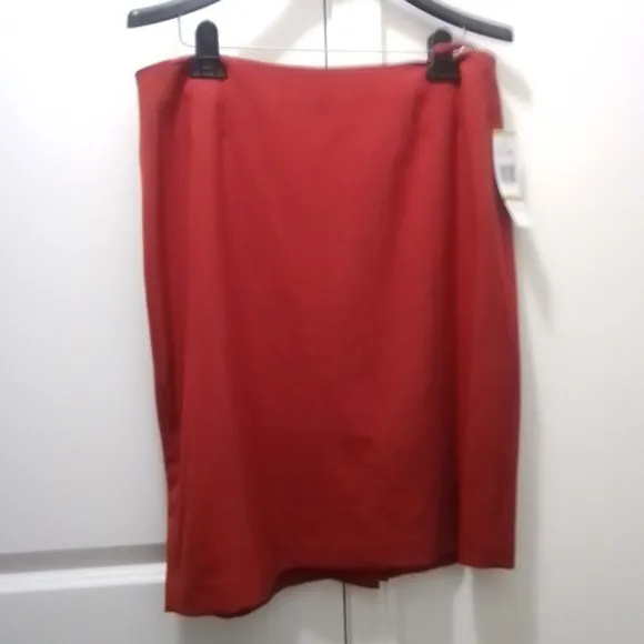 NWT Le Suit Orange two-piece suit