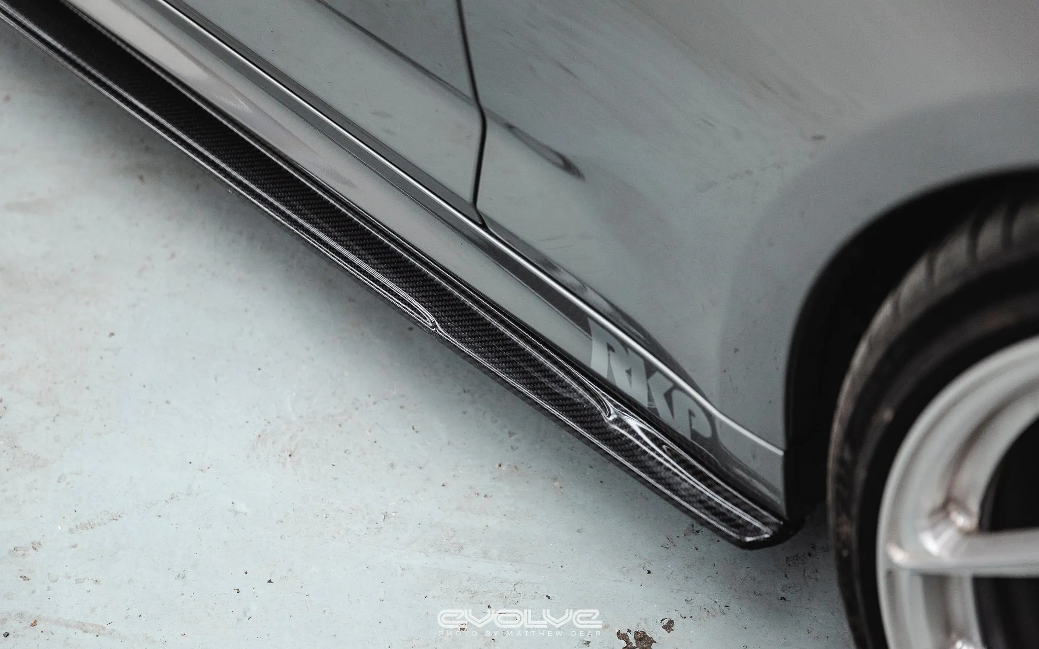 RKP F90 M5 Carbon Side Skirt Set