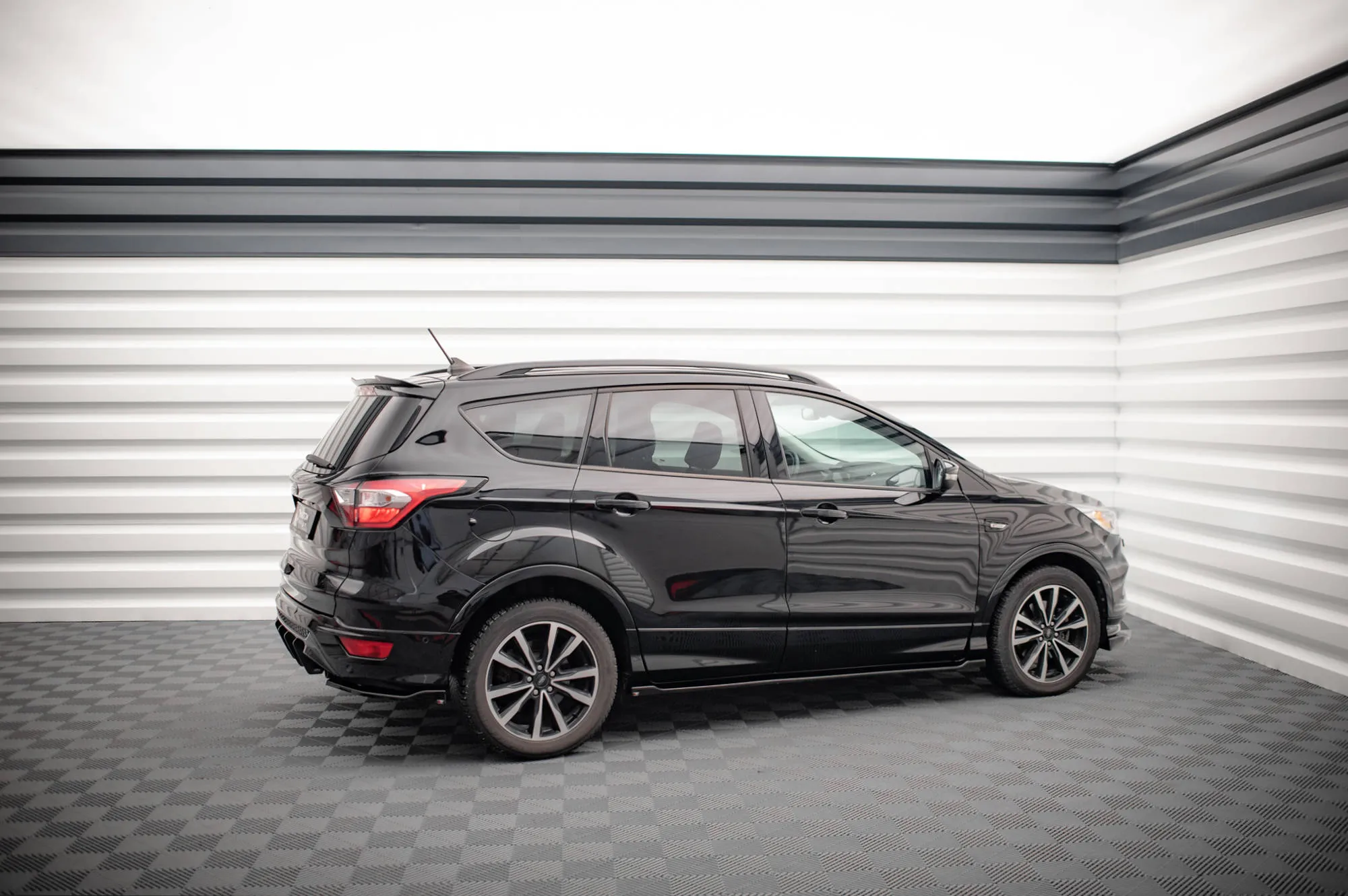 Side Skirts Diffusers Ford Escape ST-Line Mk3
