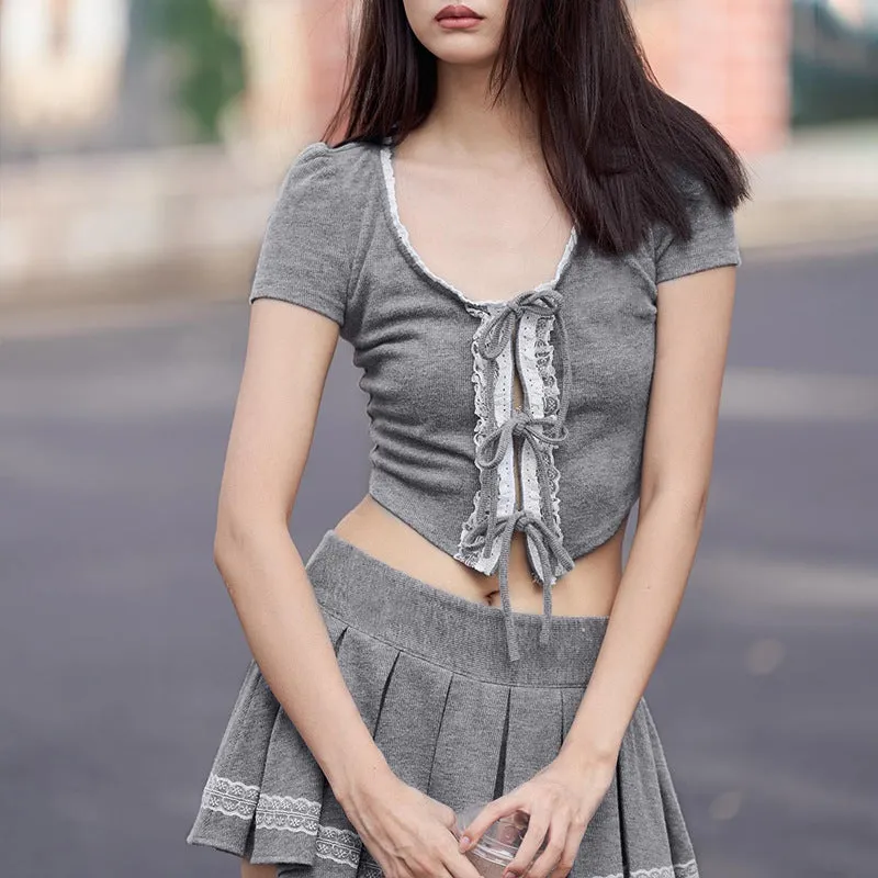 Sweet Lace Short-sleeved Top   Pleated Skirt Knitted suit