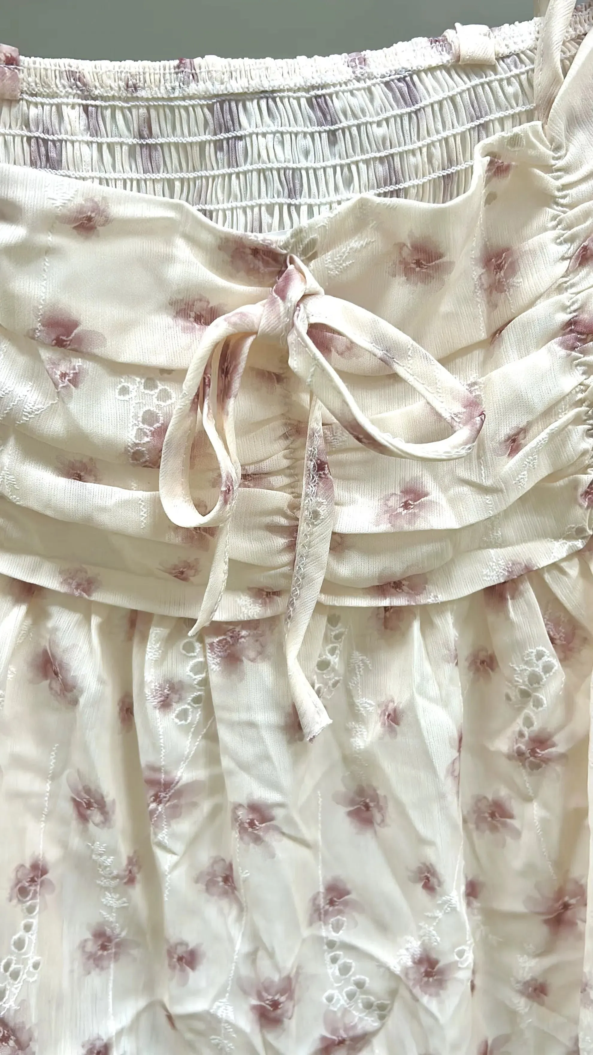 Top Pink frenum Pleated
