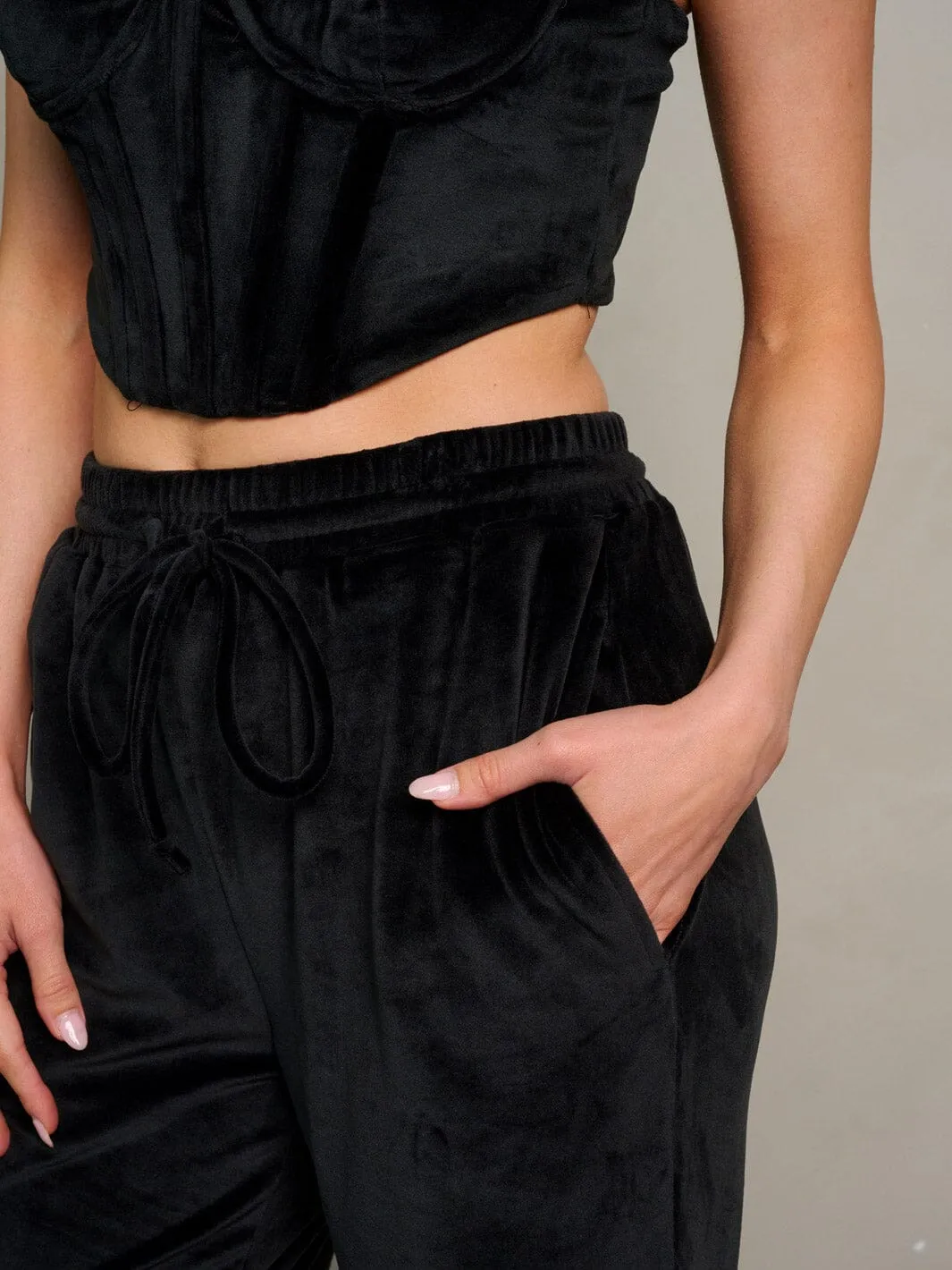 WOMEN'S SLEEVELESS CROP TOP & ELASTIC WAIST PANTS CARGO 2PC. SET