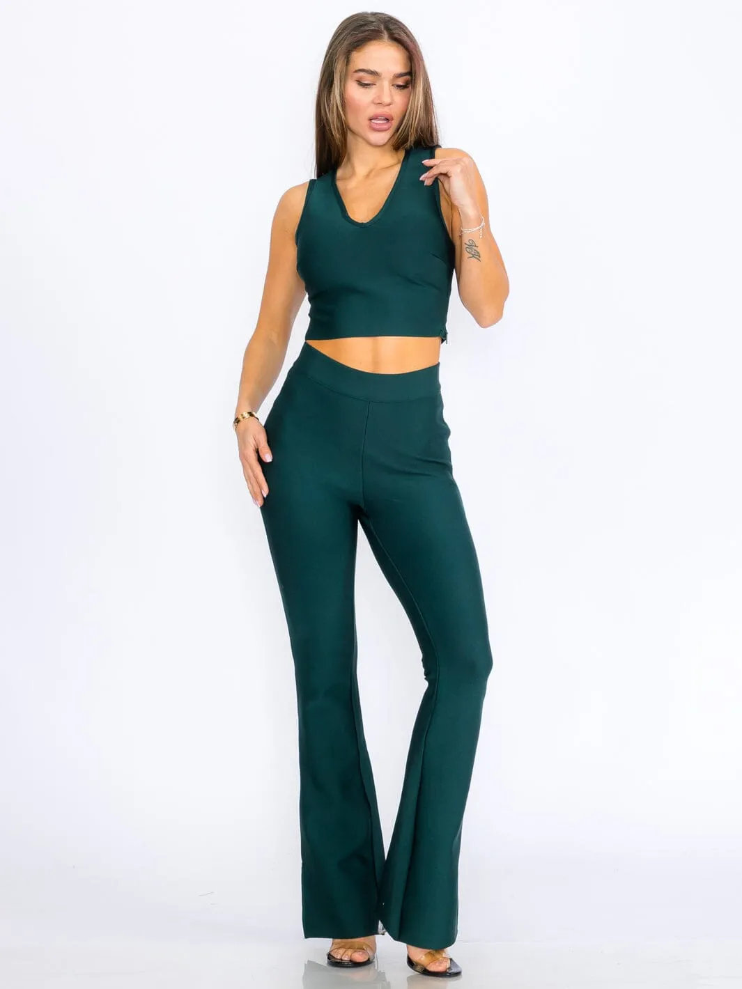 WOMEN'S SLEEVELESS V-NECK CROP TOP & ZIP UP BELL LEG PANTS BANDAGE 2PC.SET